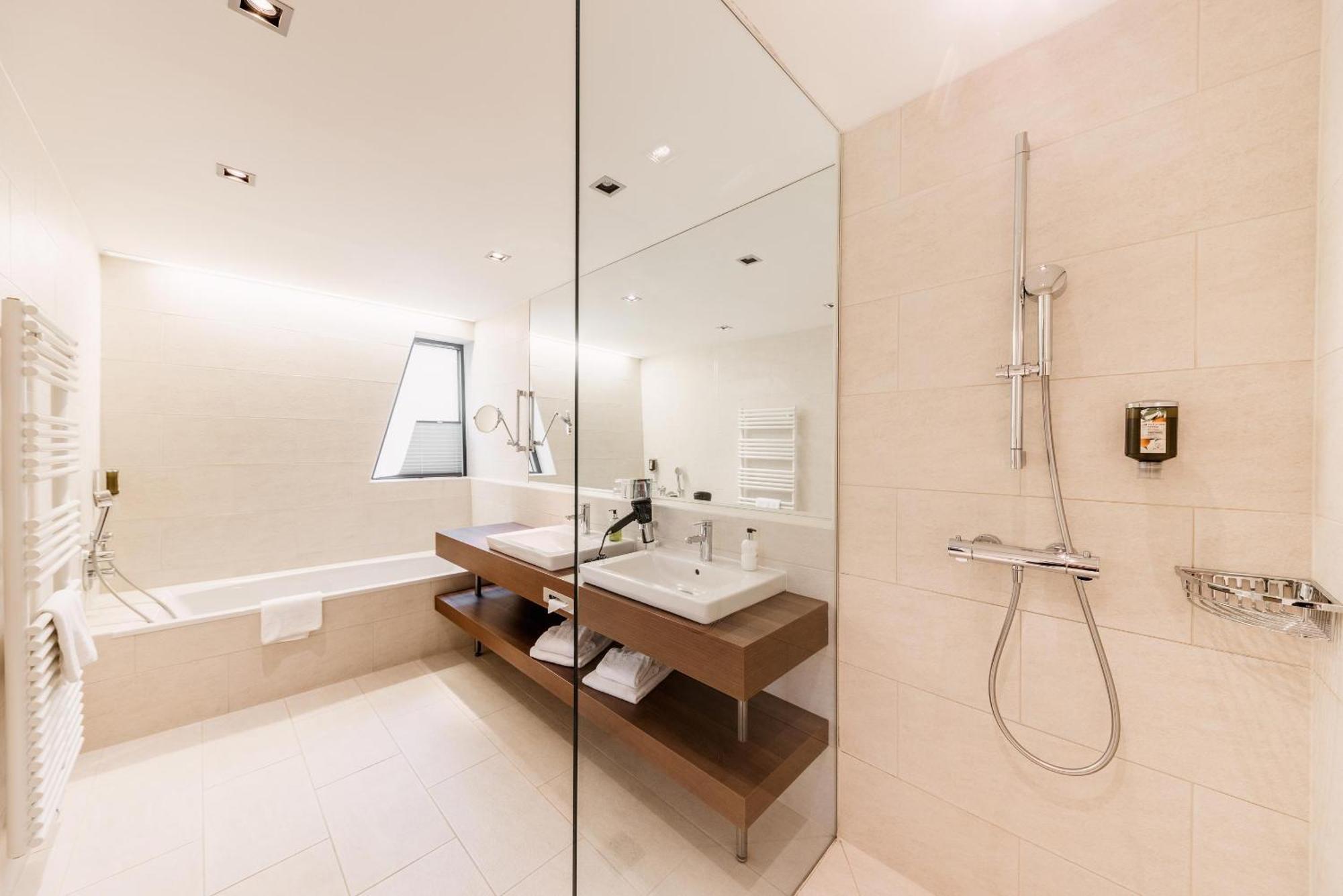 Thermenhotel Karawankenhof Villach Extérieur photo